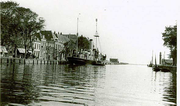 Scannen0009 Het s.s. Hydrograaf in de Marinehaven